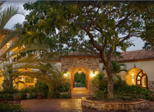 Rancho Santana - Courtyard
